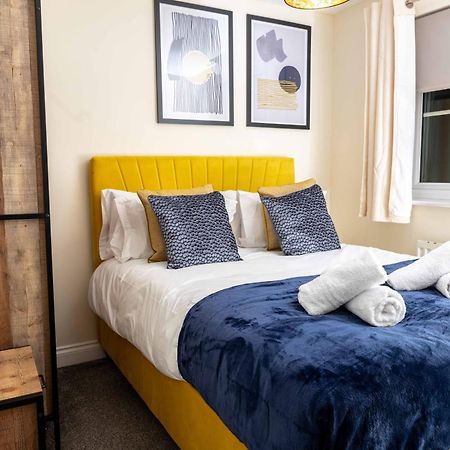 Livingston North Station Apartments ภายนอก รูปภาพ