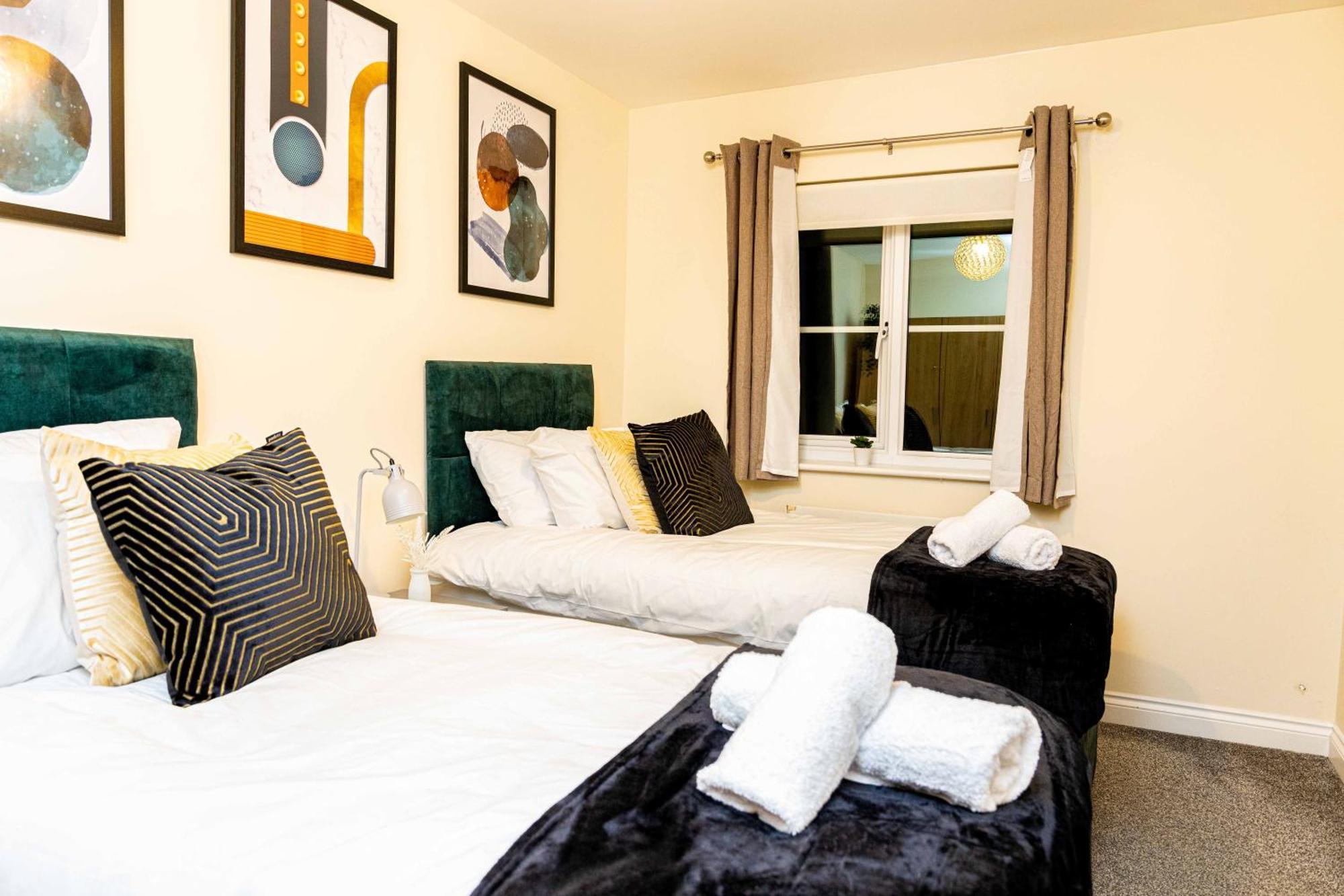 Livingston North Station Apartments ภายนอก รูปภาพ